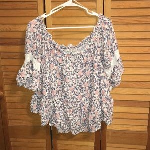 Floral off the shoulder blouse. Size: 1X